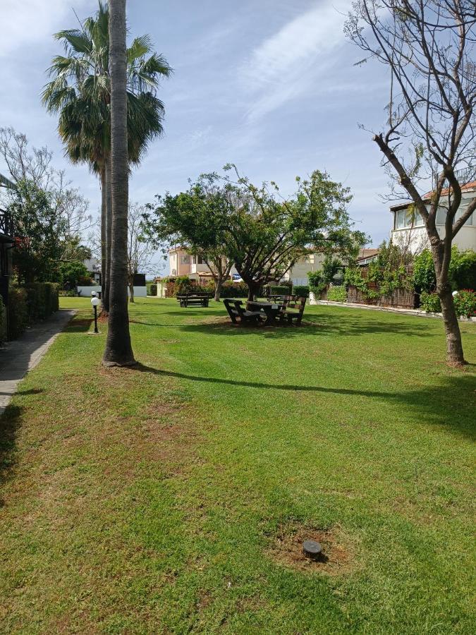 Eros Maisonette In Latchi Area Just 700 Meters Or One-Minute Drive From Polis Municipal Beach Buitenkant foto