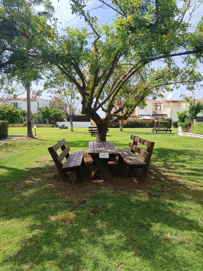 Eros Maisonette In Latchi Area Just 700 Meters Or One-Minute Drive From Polis Municipal Beach Buitenkant foto